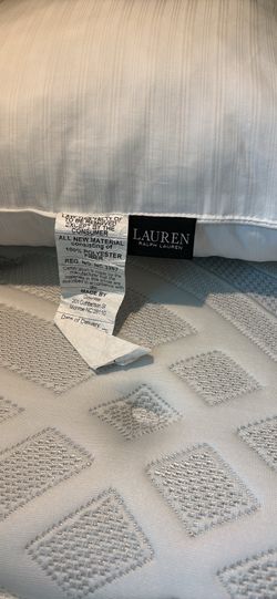 Cama Blanca con Luces