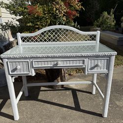 White Wicker Henry Link Desk