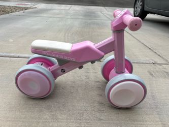 Baby balance bike with light up wheels