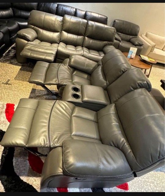 *Living Room Special!!!*---Classic Madrid Gray Leather Reclining Sofa/Loveseat Sets---Delivery And Financing Available😎