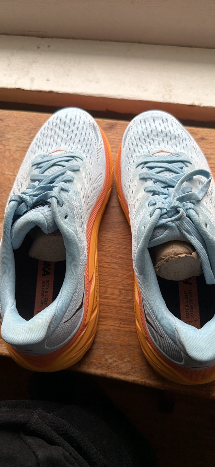 Women’s Clifton size 8 Hoka