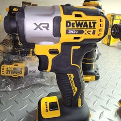 DEWALT 20V XR BRUSHLESS IMPACT DRIVER TOOL ONLY NEW 