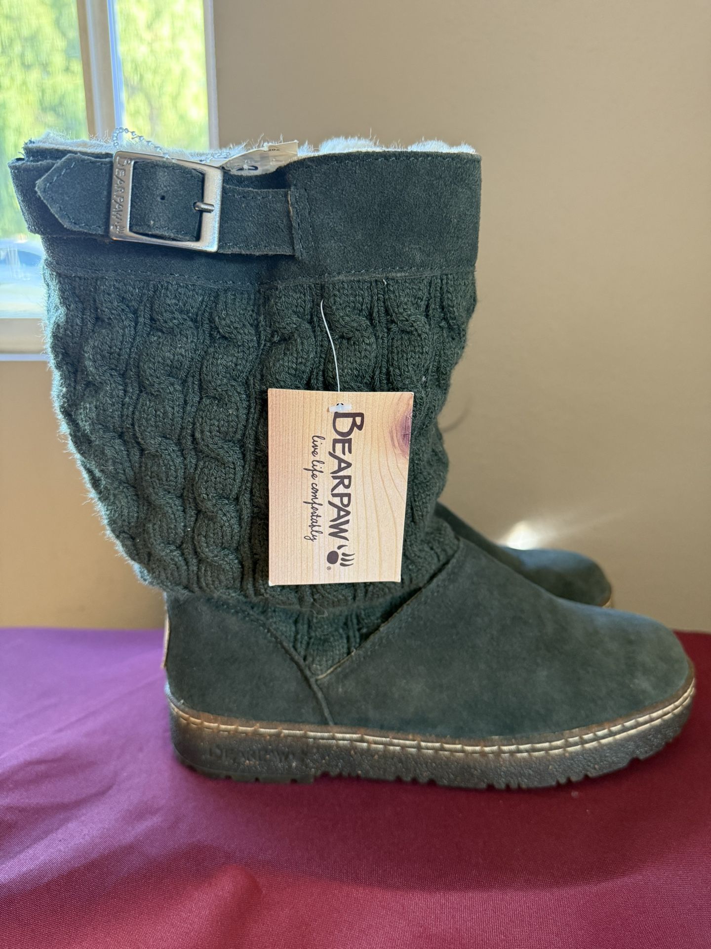 Bearpaws Winter Green Size 9 Pull-up Boots New