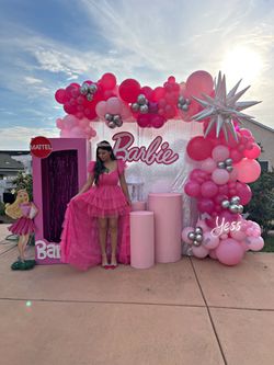 Barbie Balloon Decor