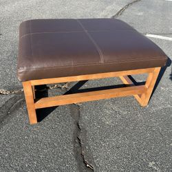 Brown Ottoman Bench – Faux Leather, Great for Living Room or Entryway 