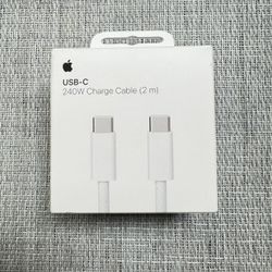 240W USB-C to USB-C Woven Charge Cable (2 m): Fast and Convenient Charging