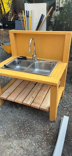 Outdoor Wood Sink Station with Faucet