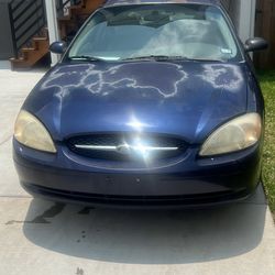 2000 Ford Taurus
