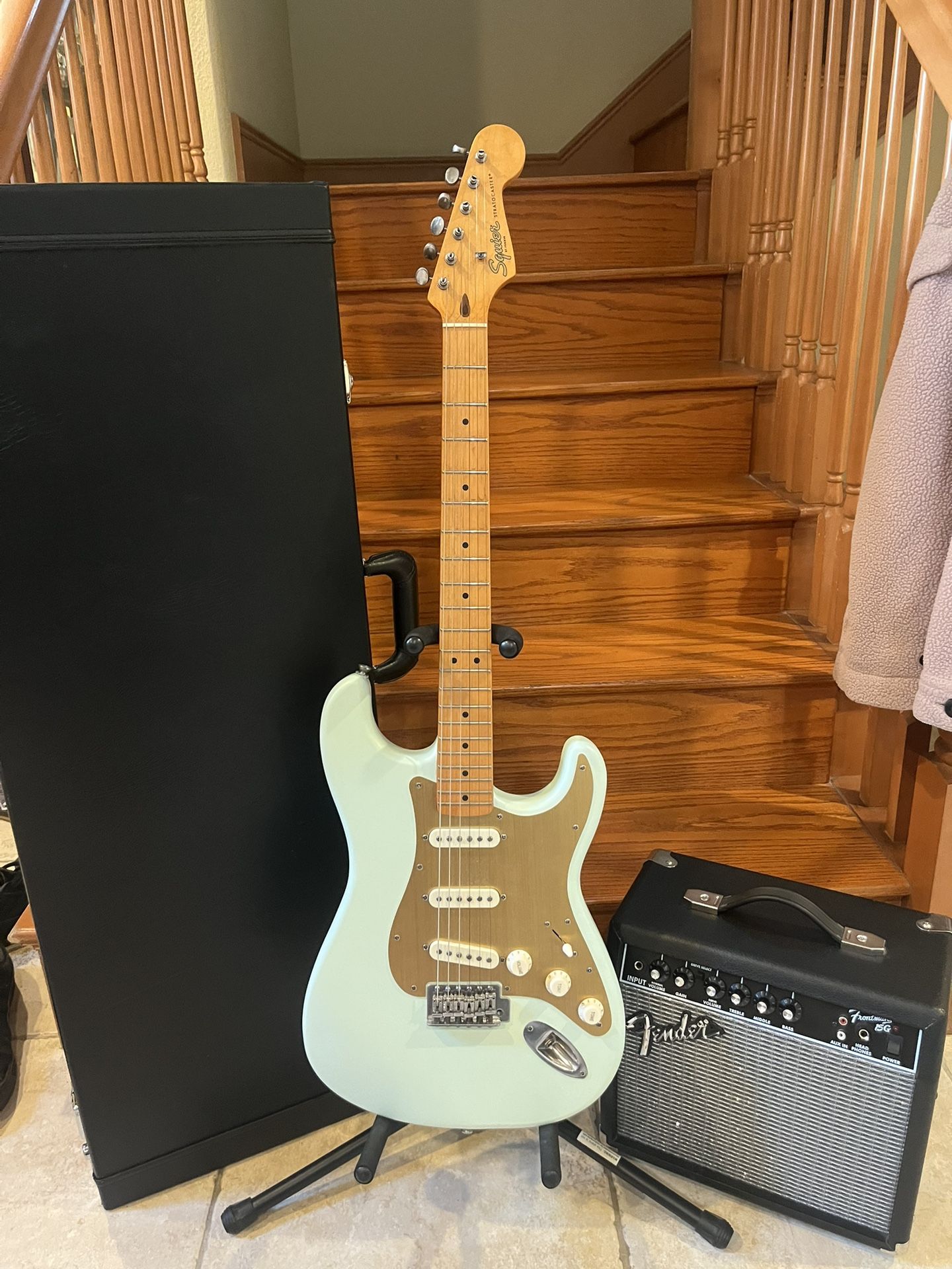 Squier Anniversary Stratocaster (Mint) W/ Hardshell Case, Fender Amp