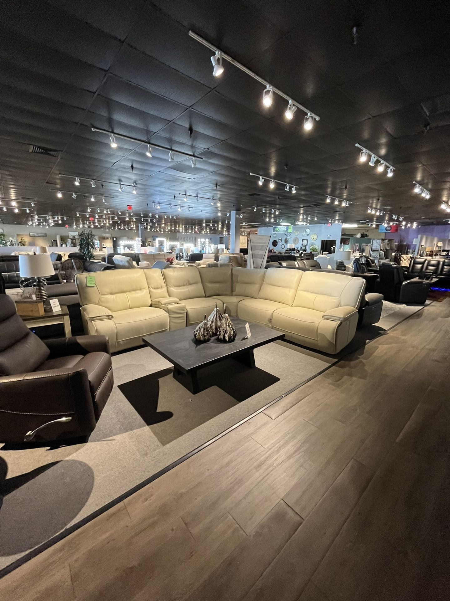 Beige 6pc Power Reclining Sectional