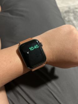 Apple Watch Series 5 W Cellular