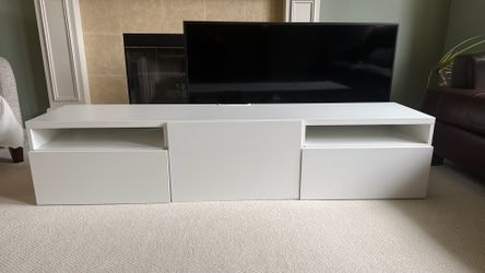 Samsung Smart TV and ikea floating tv stand