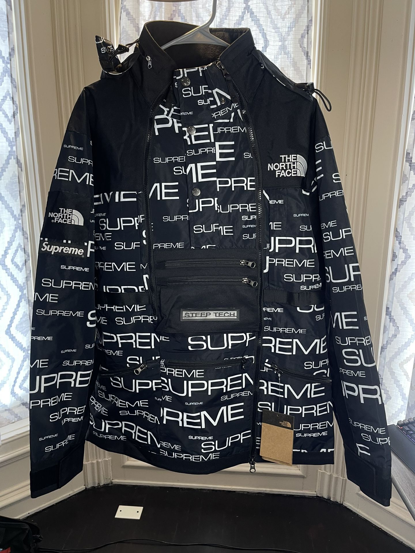 Supreme x The North Face Tech Apogee Jacket sz XL