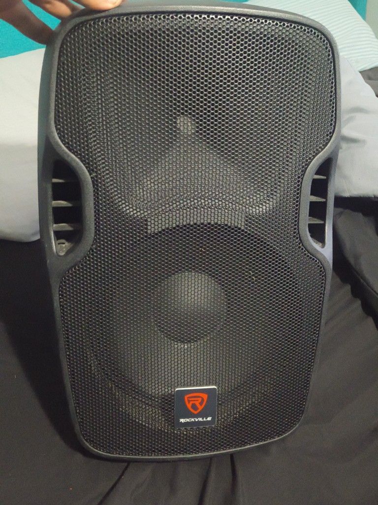 Rockville Bluetooth Speaker With Option To Use Dj Set Up