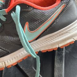 Nike Shoes Ladies