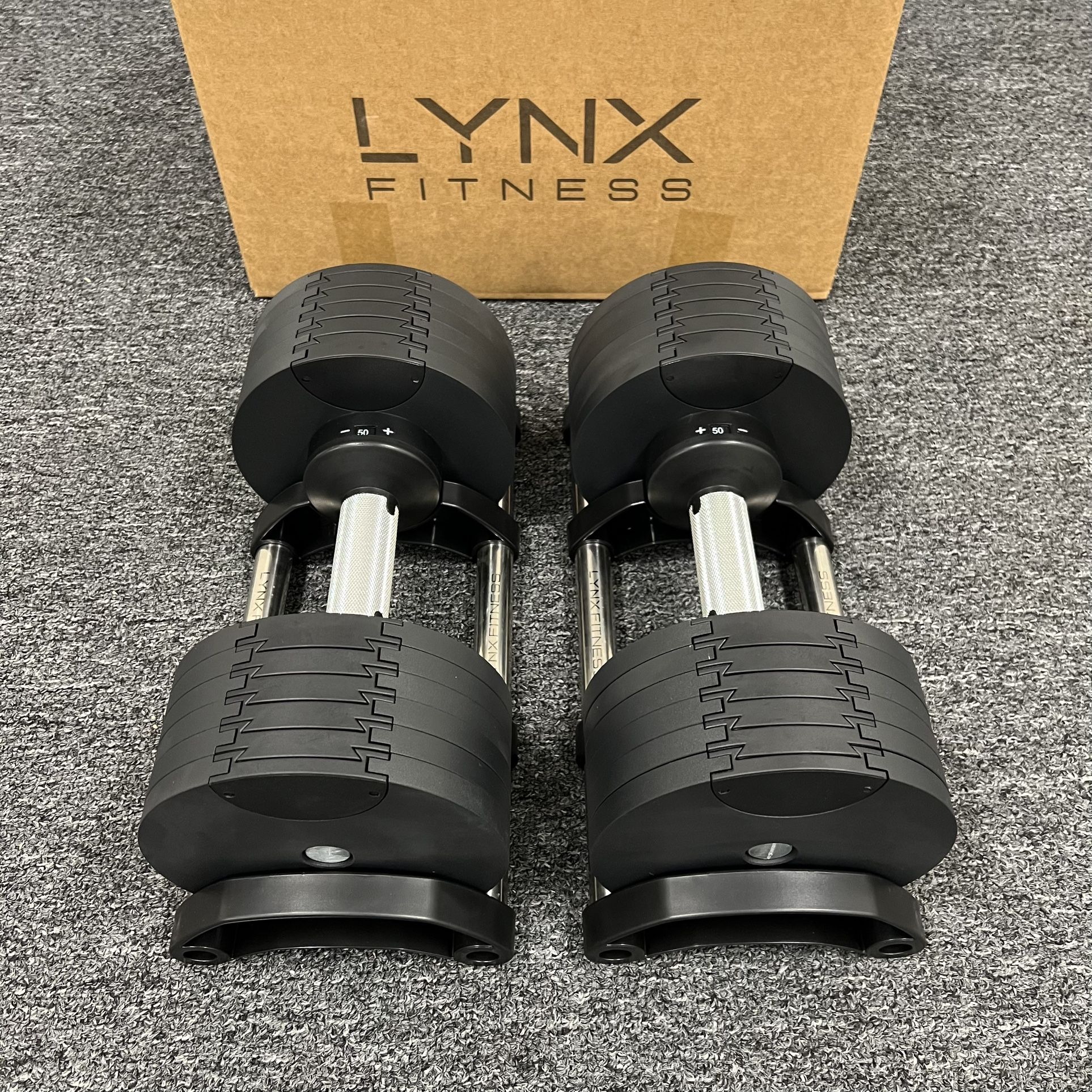 ( BRAND NEW IN BOX ) Pair Of 50lb Adjustable Dumbbells - Click On My Profile For More Gym Equipment