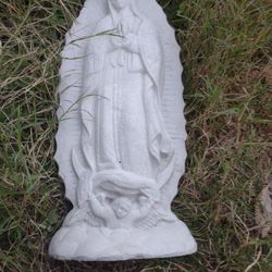 Hanging Wall Mary Ornament 