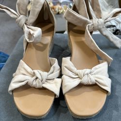 Ugg Wedge Sandals Sz11