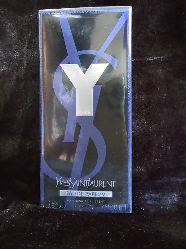 Yves Saint Laurent 3.3 fl oz 100 ml