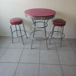 50s Style Table And Stool Set 