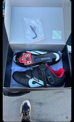 Peloton Cycling Shoes (Size 9) (Open Box)