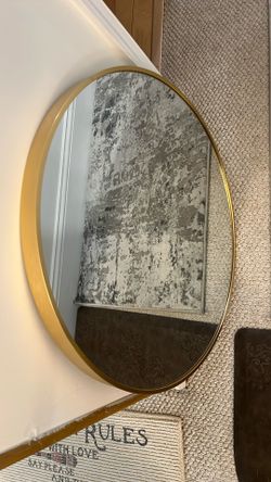 Round Mirror 
