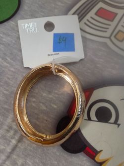 Bracelet
