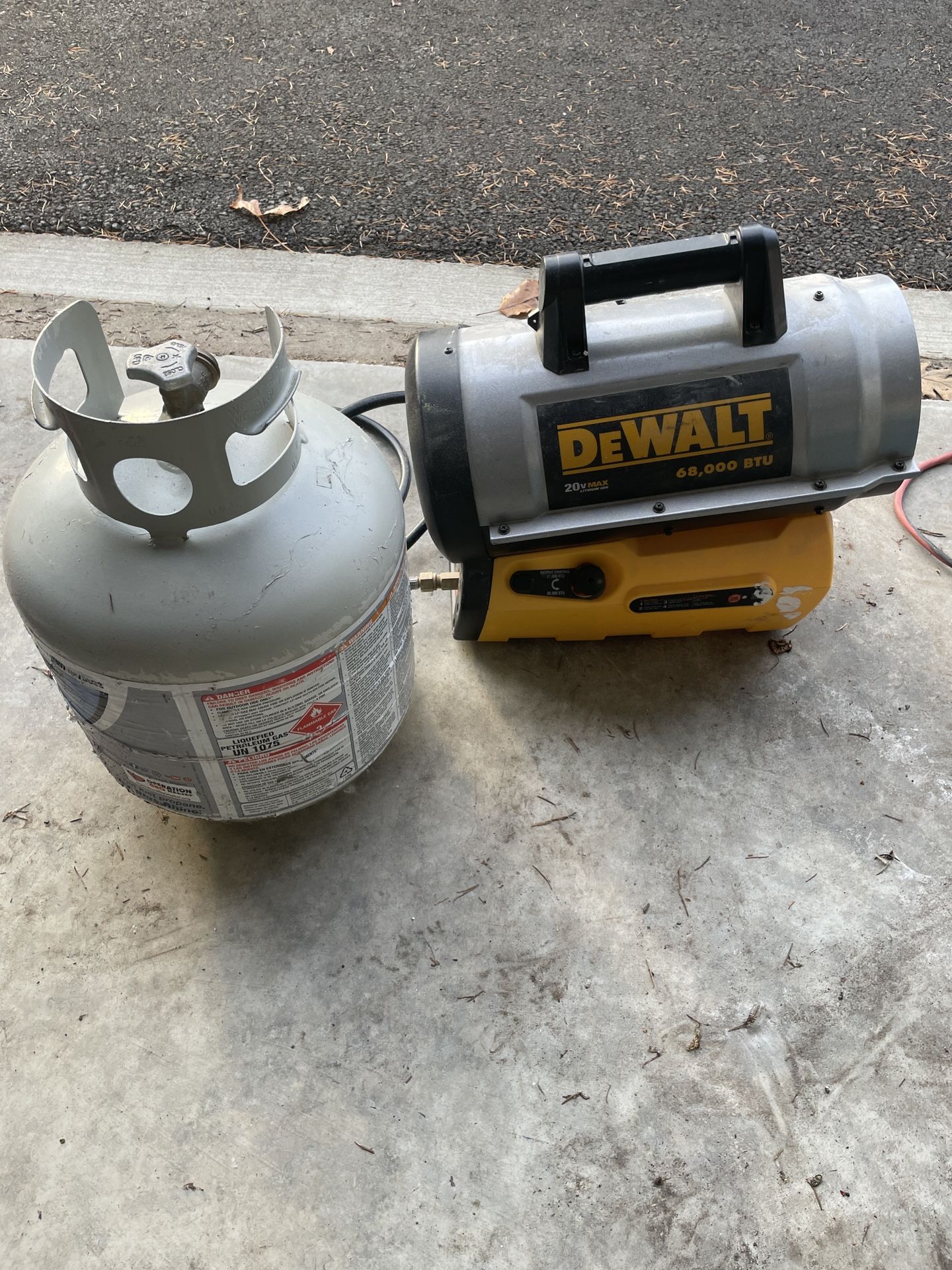Dewalt 20v Max 68,000 BTU Propane Heater