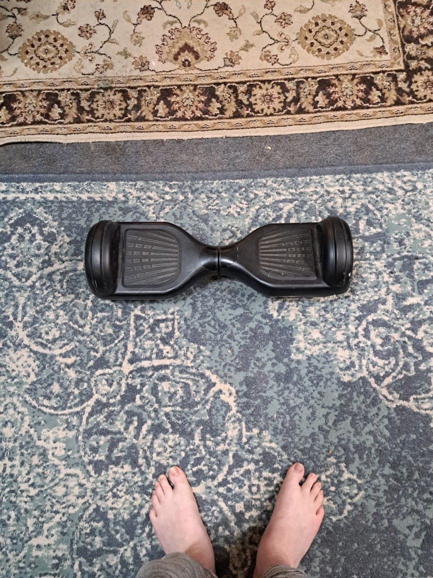 Black Hoverboard (With Bluetooth)