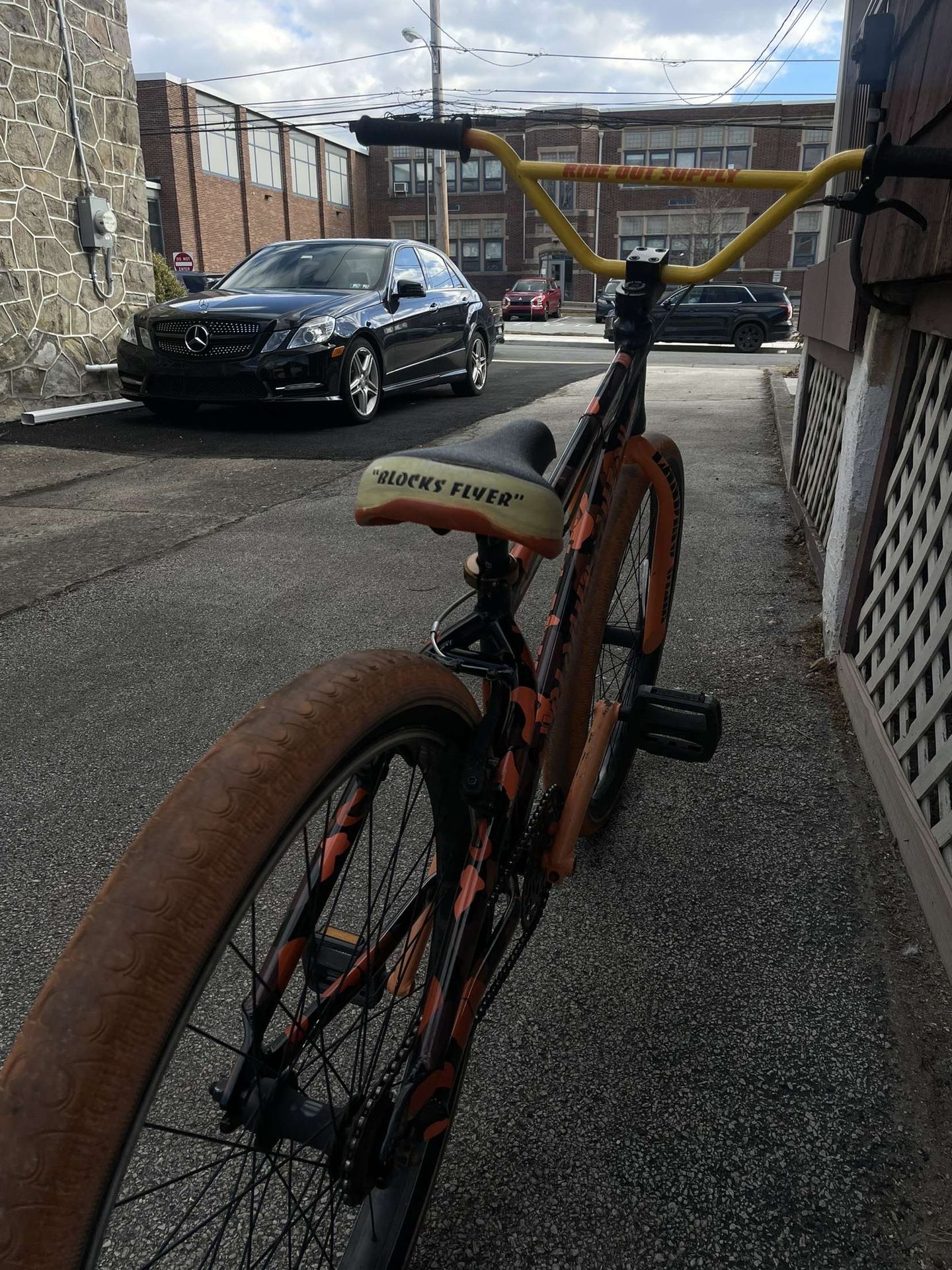 Blocks Flyer Orange Camo