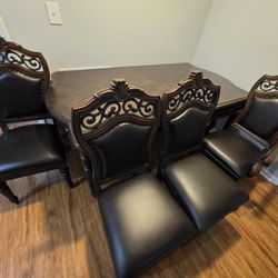 ✨ Brand New Handly Manor Luxury Dining Set - Extendable Brown Table & Designer Chairs ✨