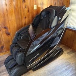 MEDICAL BREAKTHROUGH MASSAGE CHAIR