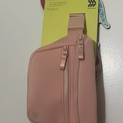 All In Motion Premium Belt Bag Fanny Pack