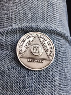 1/2 Oz 999 pure silver AA coin.  Very good condition.