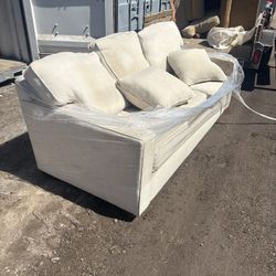 Free Delivery Same Day Great Condition White Couch