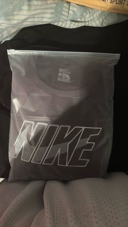 Nike Burgundy Matching Set Shirt & Shorts Size Small - New/Never Worn
