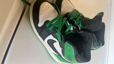 Kids Nike shoes, size 10 C