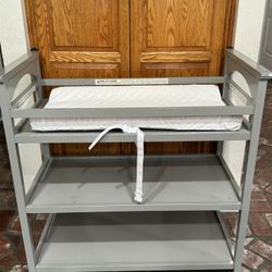 Graco Changing Table 