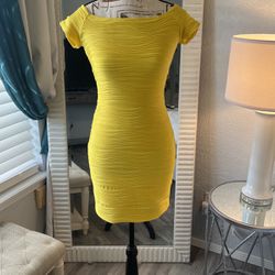 Yellow Dress Size Small $20