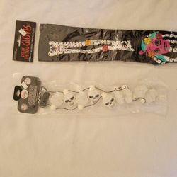 Day of the Dead themed gloves And Skull Necklace 