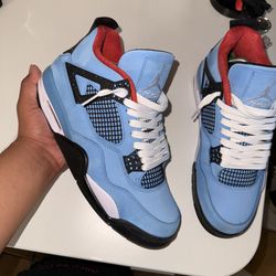 Travis Scott Jordan 4
