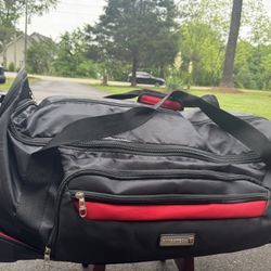 SwissTech Navigation 36" Drop Bottom Rolling Duffel with Telescopic Handle 