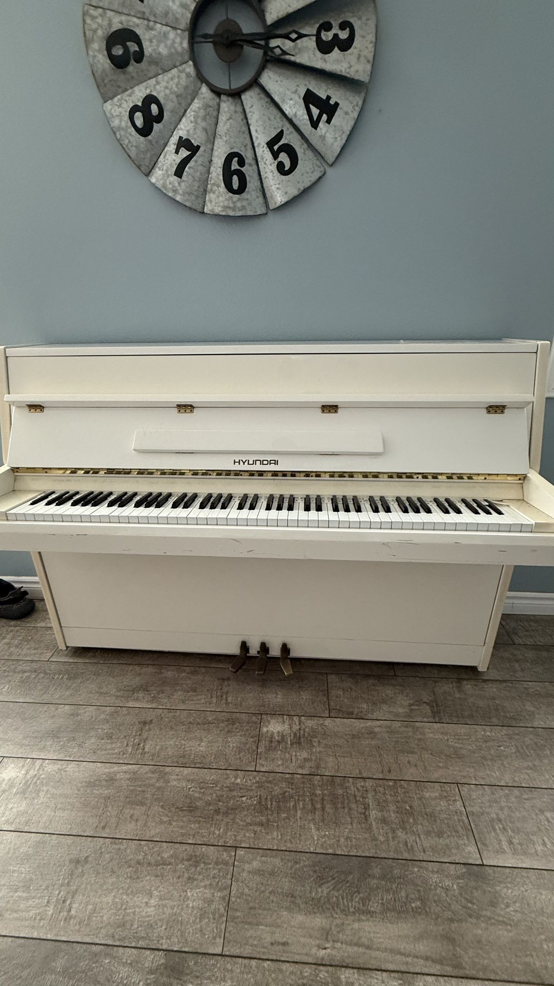 Hyundai Piano