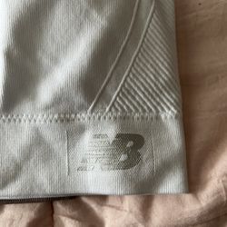 White Only - New Balance Sports bra (XL) 