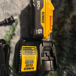 Dewalt 20V Battery 6AH With Charger 20v/12vmax