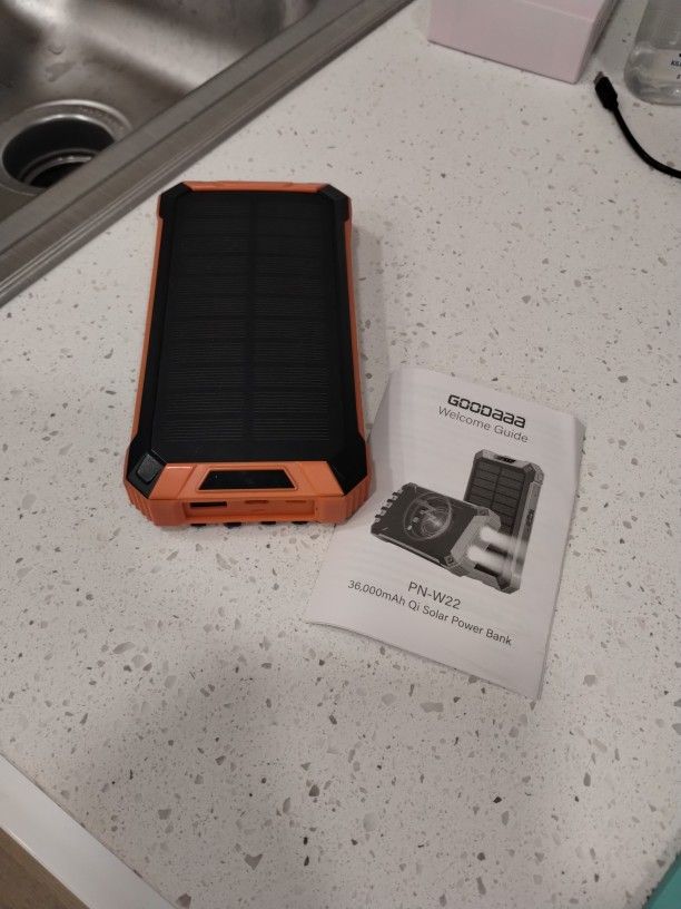 GOODaaa PN-W22 Solar Panel Power Bank