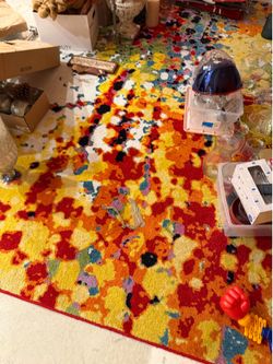 7’10”x9’10” COLORFUL RED YELLOW AREA RUG >$300 RETAIL