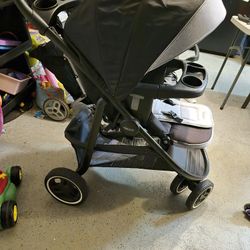 Graco Single Stroller (Three-Wheel Model)