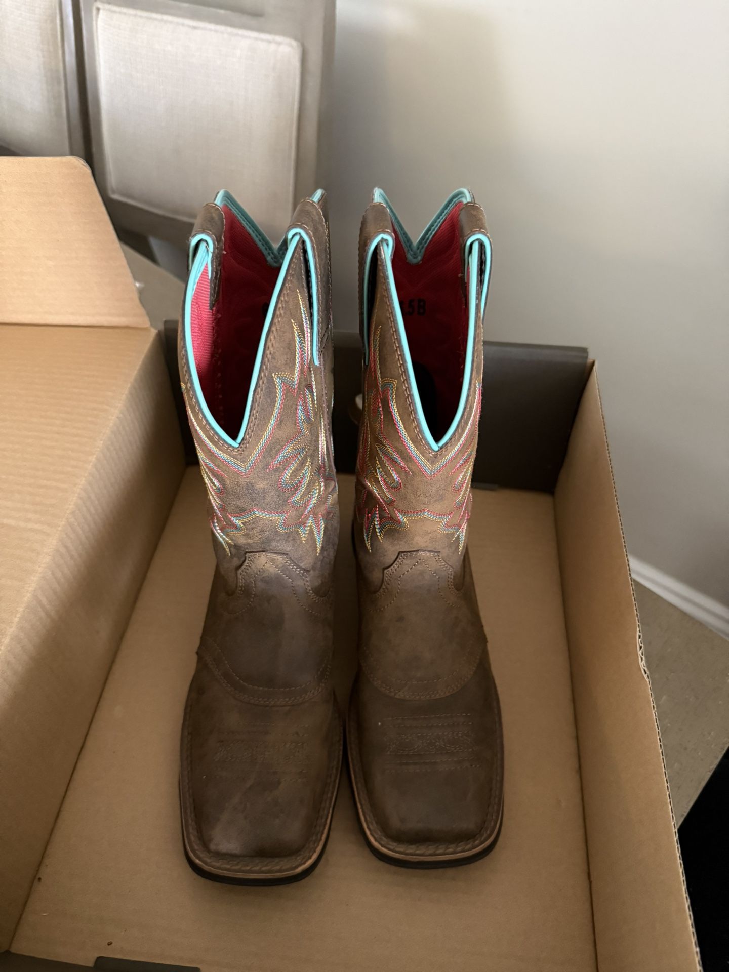 Ariat Boots Size 6 1/2
