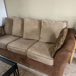 Very Good Condition Sofa Like New